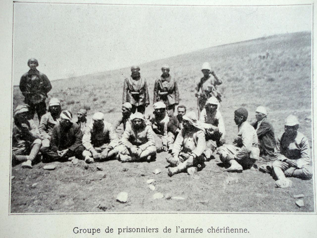 Groupe de prisonniers de l'armÃ©e cherifienne